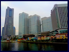 Minato Mirai 21 skyline